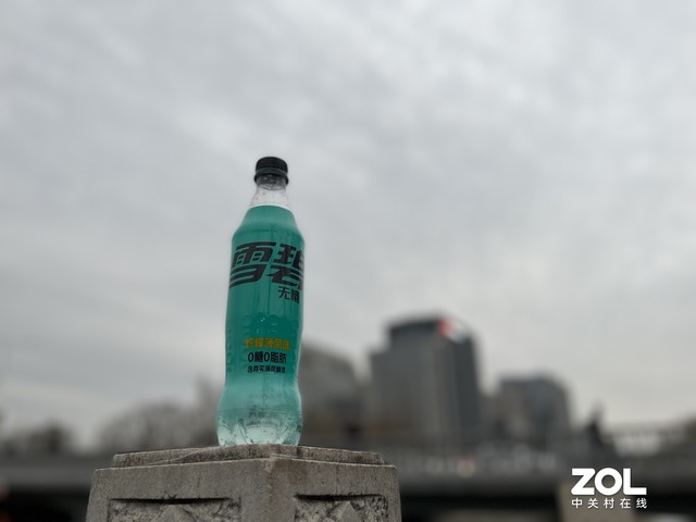 iPhone、榮耀影像實測對比，這次還真不是一分價錢一分貨 