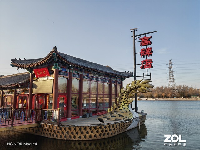 iPhone、榮耀影像實測對比，這次還真不是一分價錢一分貨 