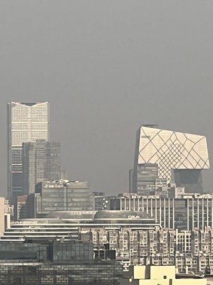 萬元旗艦決戰(zhàn)景山之巔 三星S22 Ultra/iPjone 13 Pro Max拍照對(duì)比 