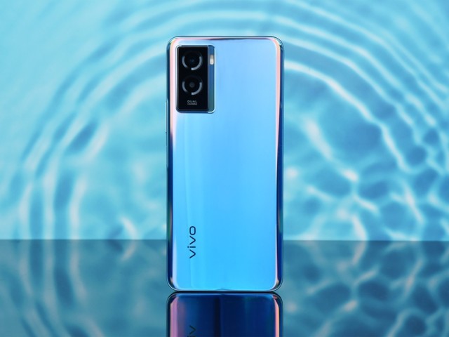 【必買】1000元左右換機看這篇 這四款可以閉眼買 