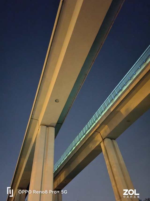 自研影像NPU讓暗光更純粹?OPPO Reno8 Pro+夜拍實測(不發)