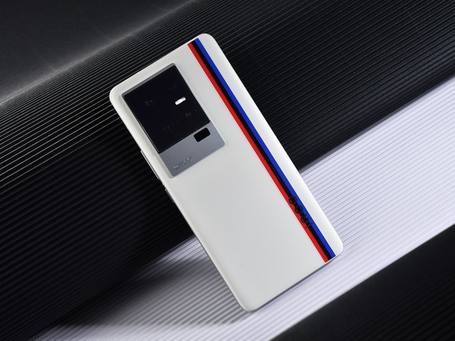 散熱系統專項，通過技術解讀和實測展現iQOO 11系列散熱系統的效果和體驗的獨到之處 