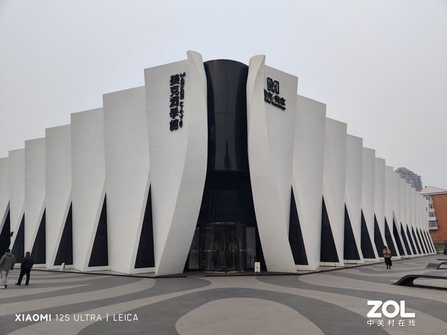 【尖角對決】誰是手機影像新巔峰?三款旗艦手機拍照能力對比